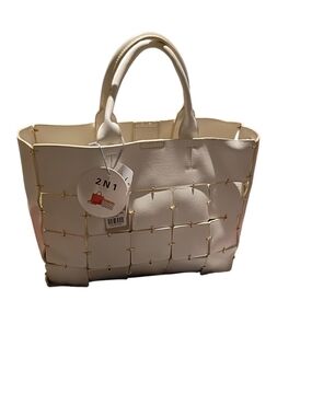 Calin Collection Fashion White Woven Tote Bag /Purse with Gold Accents NWT